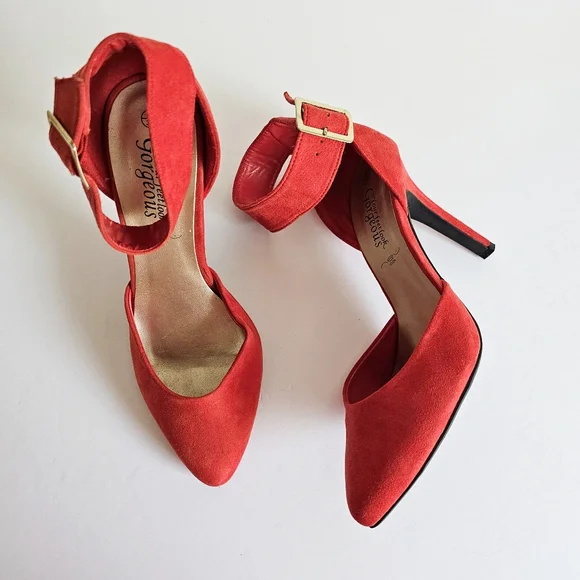 New Look Shoes Rare Vtg New Look Red High Heels Closed Toe